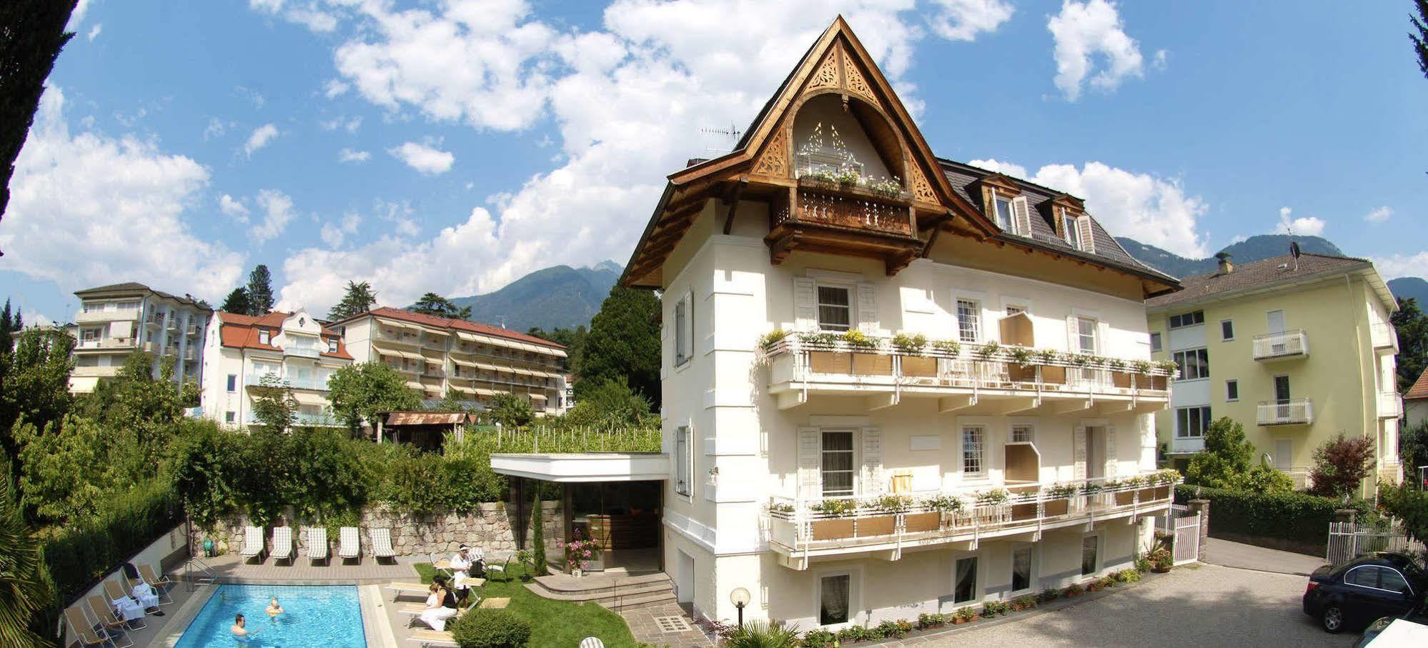 Hotel Villa Freiheim Meran Exterior foto